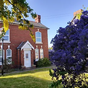 victoria-villas.hotelsin-chester.com/